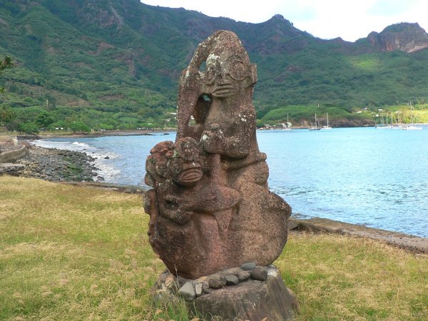16- Tiki sur le front de mer 